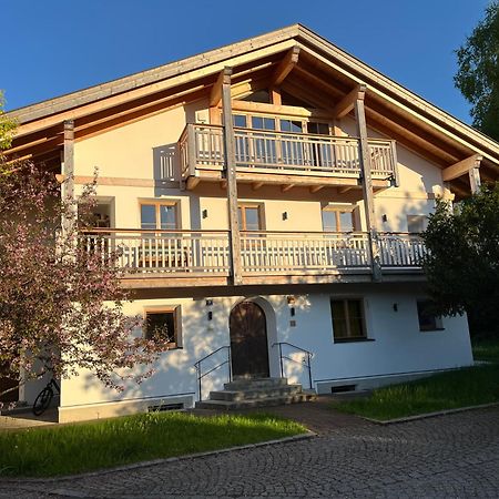 Barrierefreie 3-Zi.-Ferienwohnung Mit Gartenzugang In Ruhiger, Zentrumsnaher Lage Oberammergau Zewnętrze zdjęcie